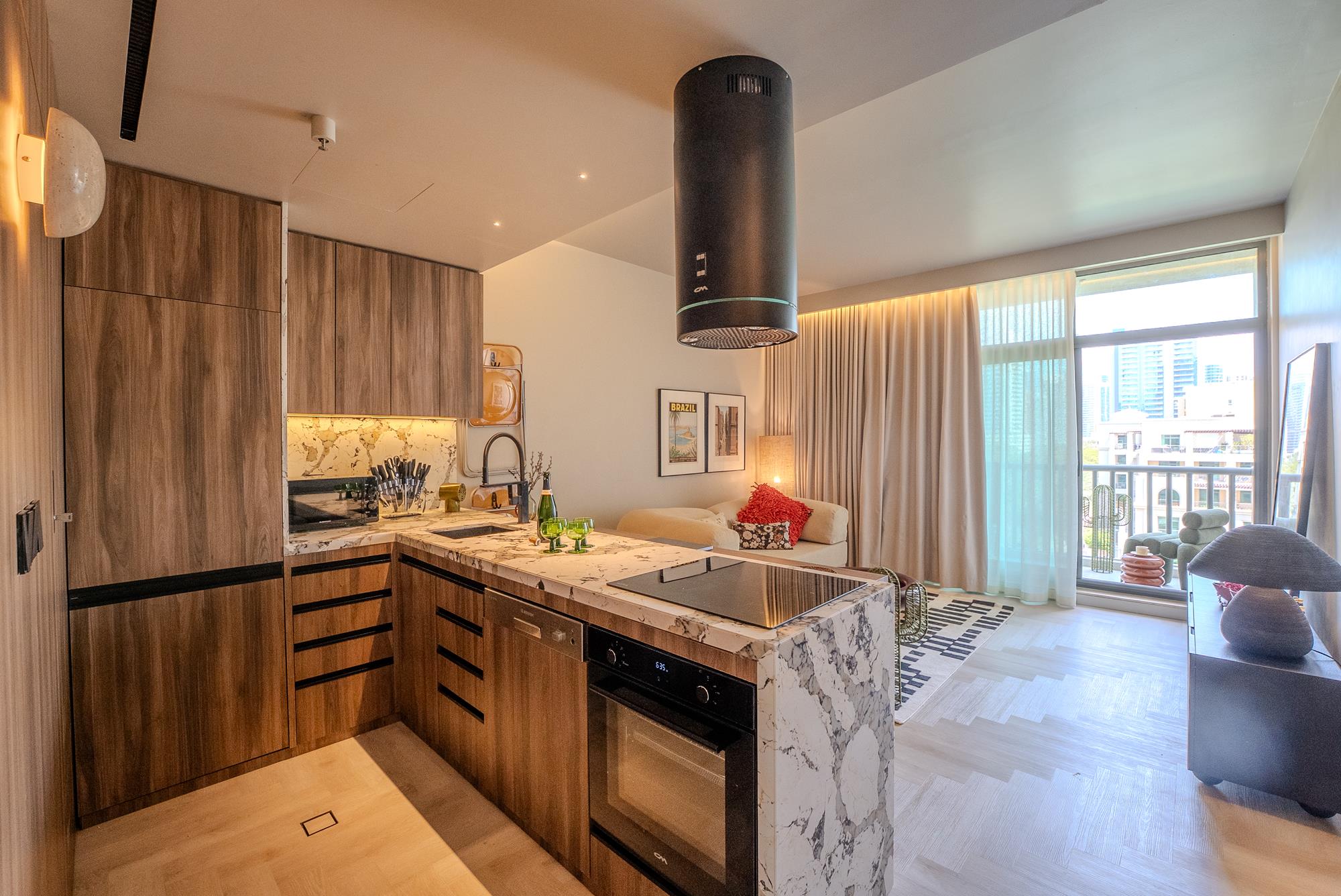 A multifunctional corner maximising every square metre